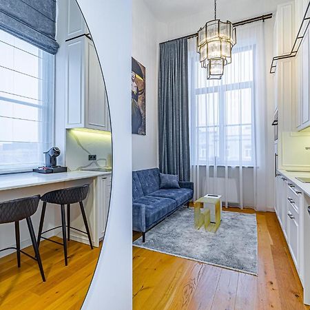 Ministerija Loft Apartment With Parking & Ac Kaunas Kültér fotó