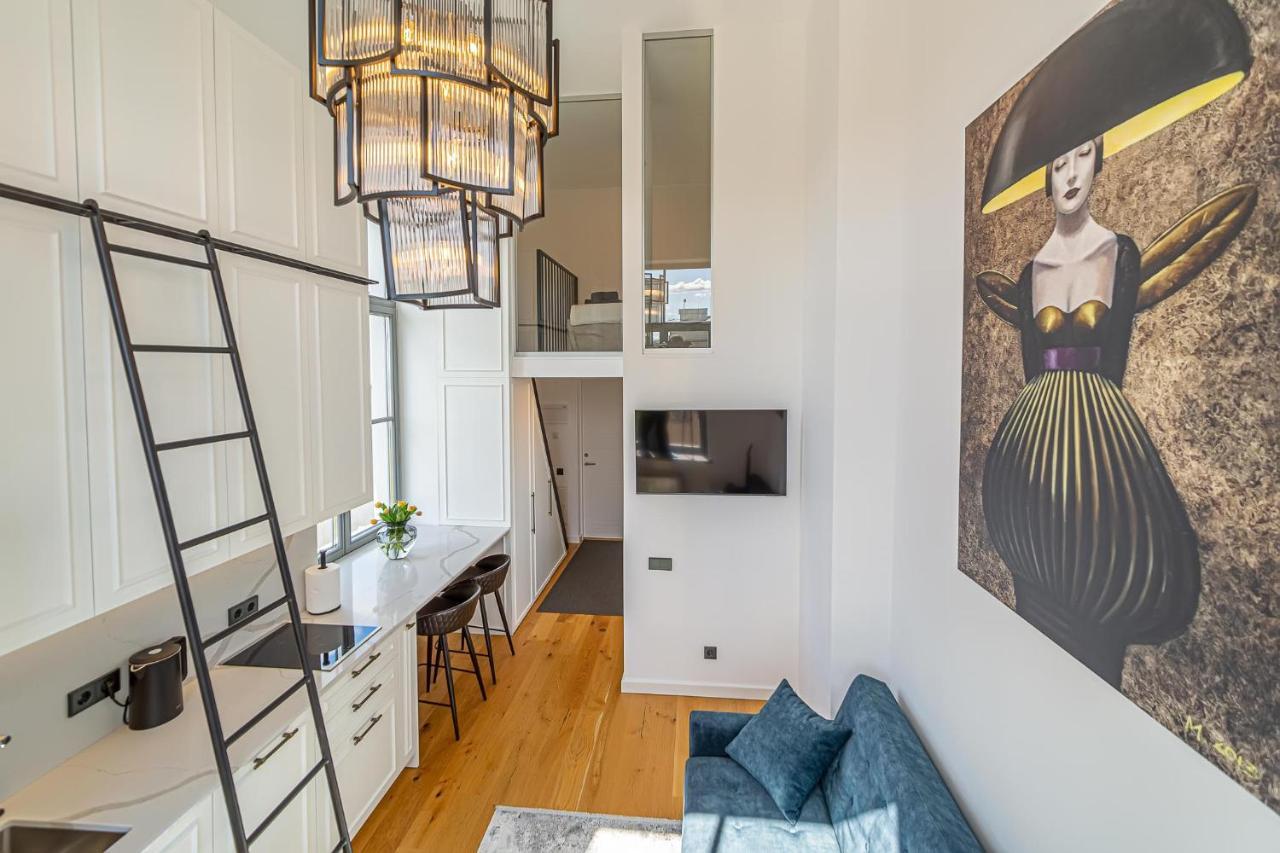 Ministerija Loft Apartment With Parking & Ac Kaunas Kültér fotó