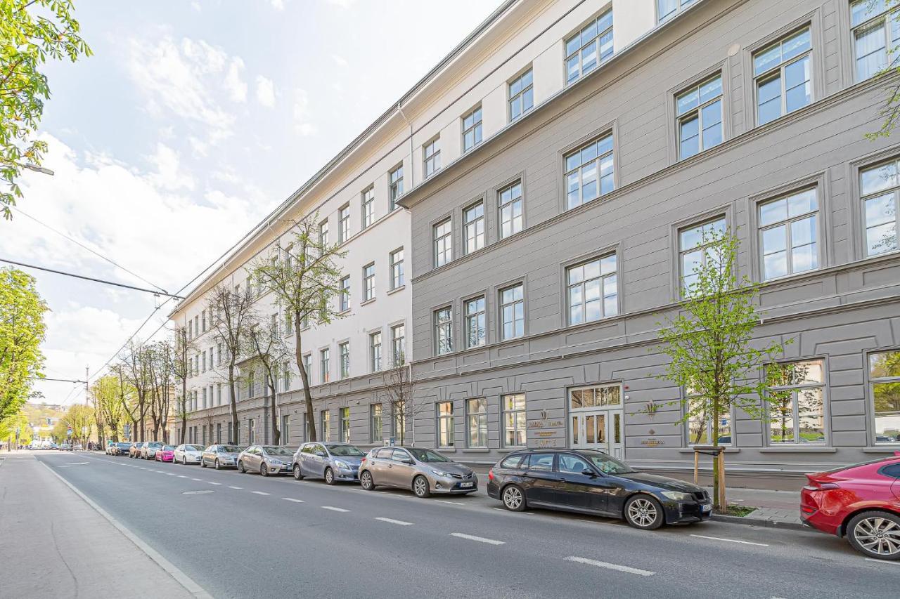 Ministerija Loft Apartment With Parking & Ac Kaunas Kültér fotó