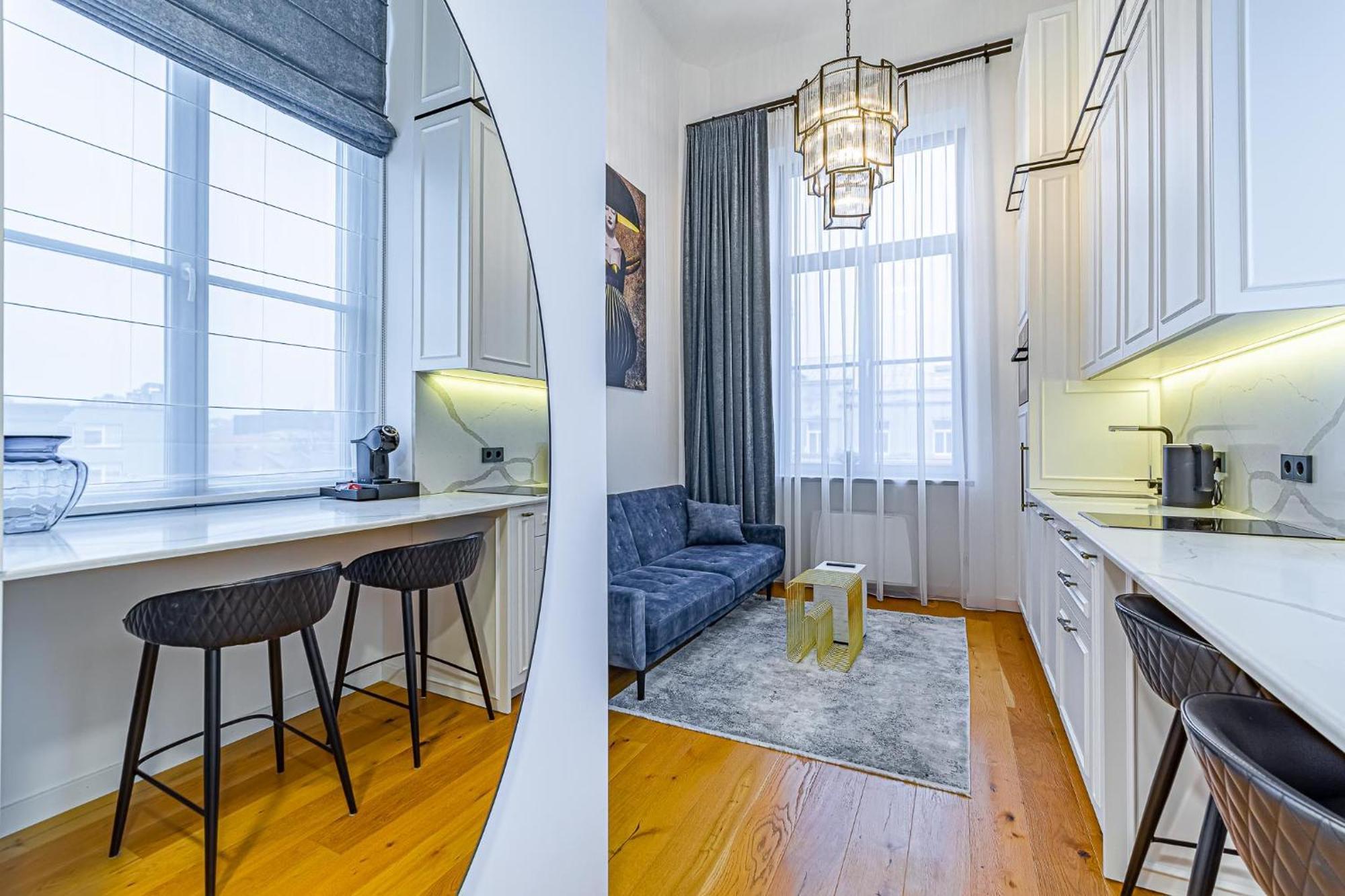 Ministerija Loft Apartment With Parking & Ac Kaunas Kültér fotó