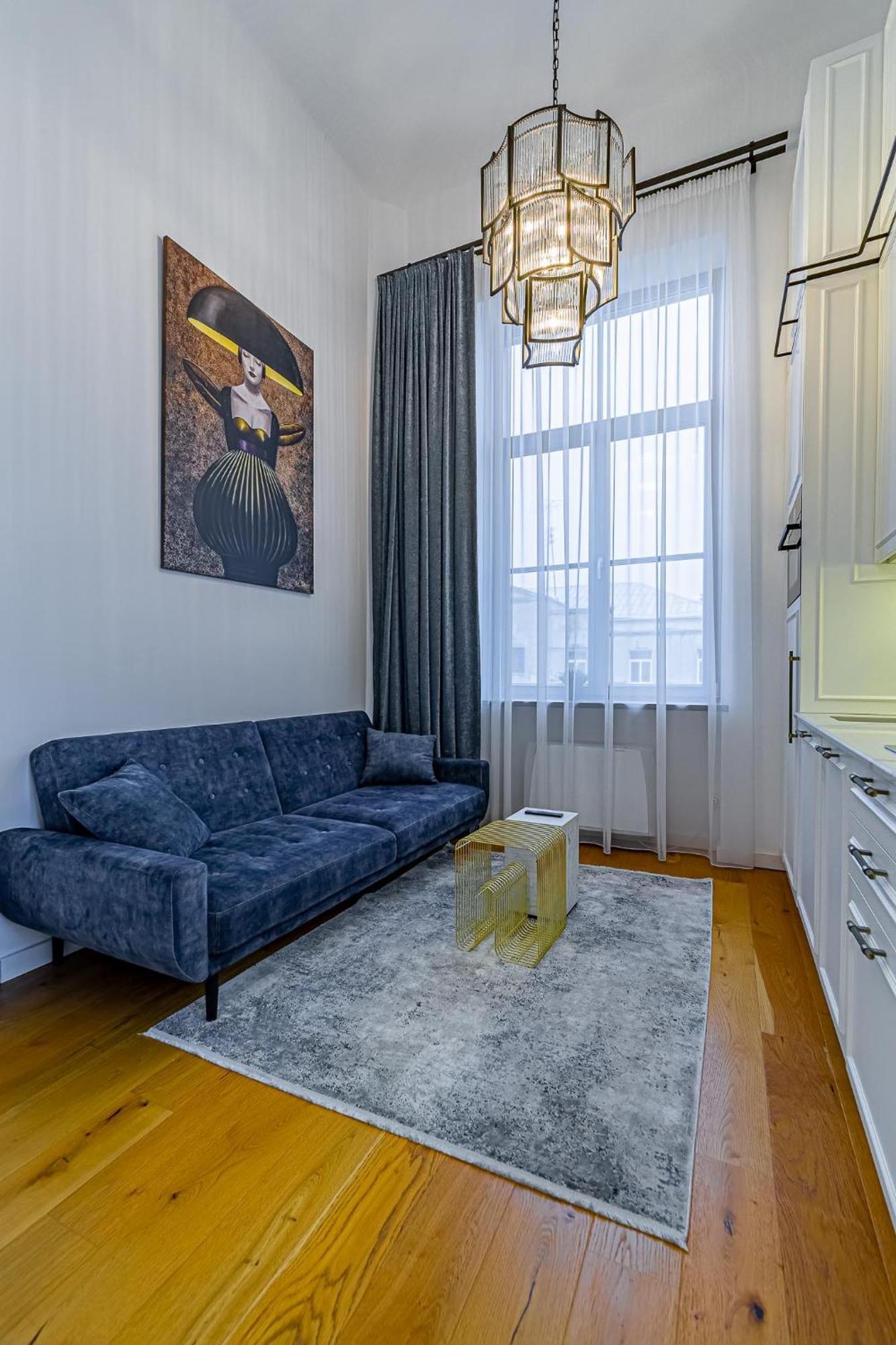 Ministerija Loft Apartment With Parking & Ac Kaunas Kültér fotó